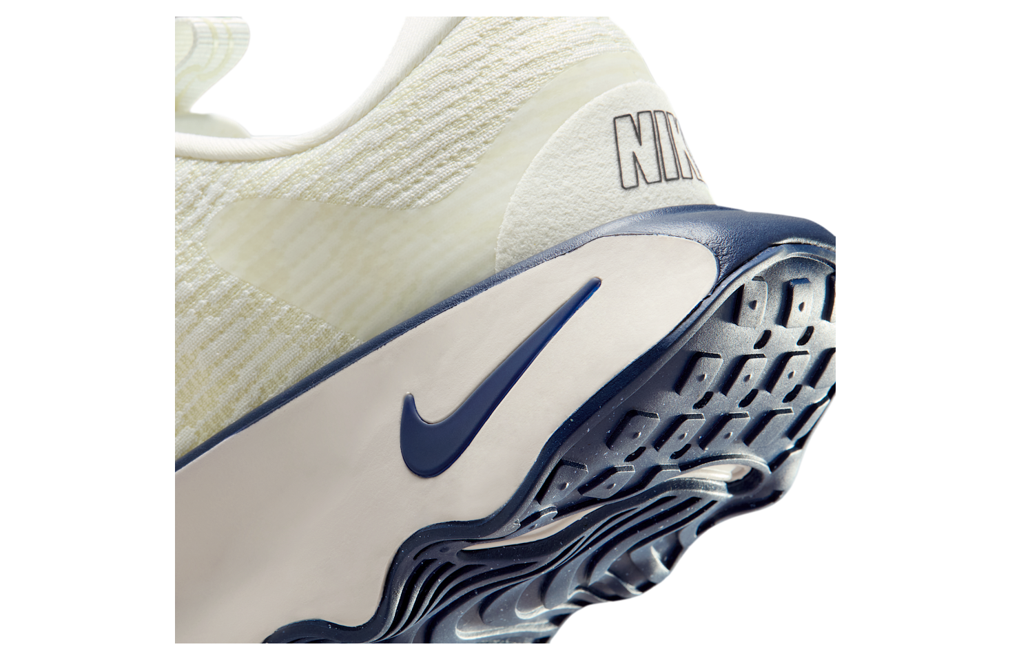 Nike Motiva WMNS Sail / Coconut Milk