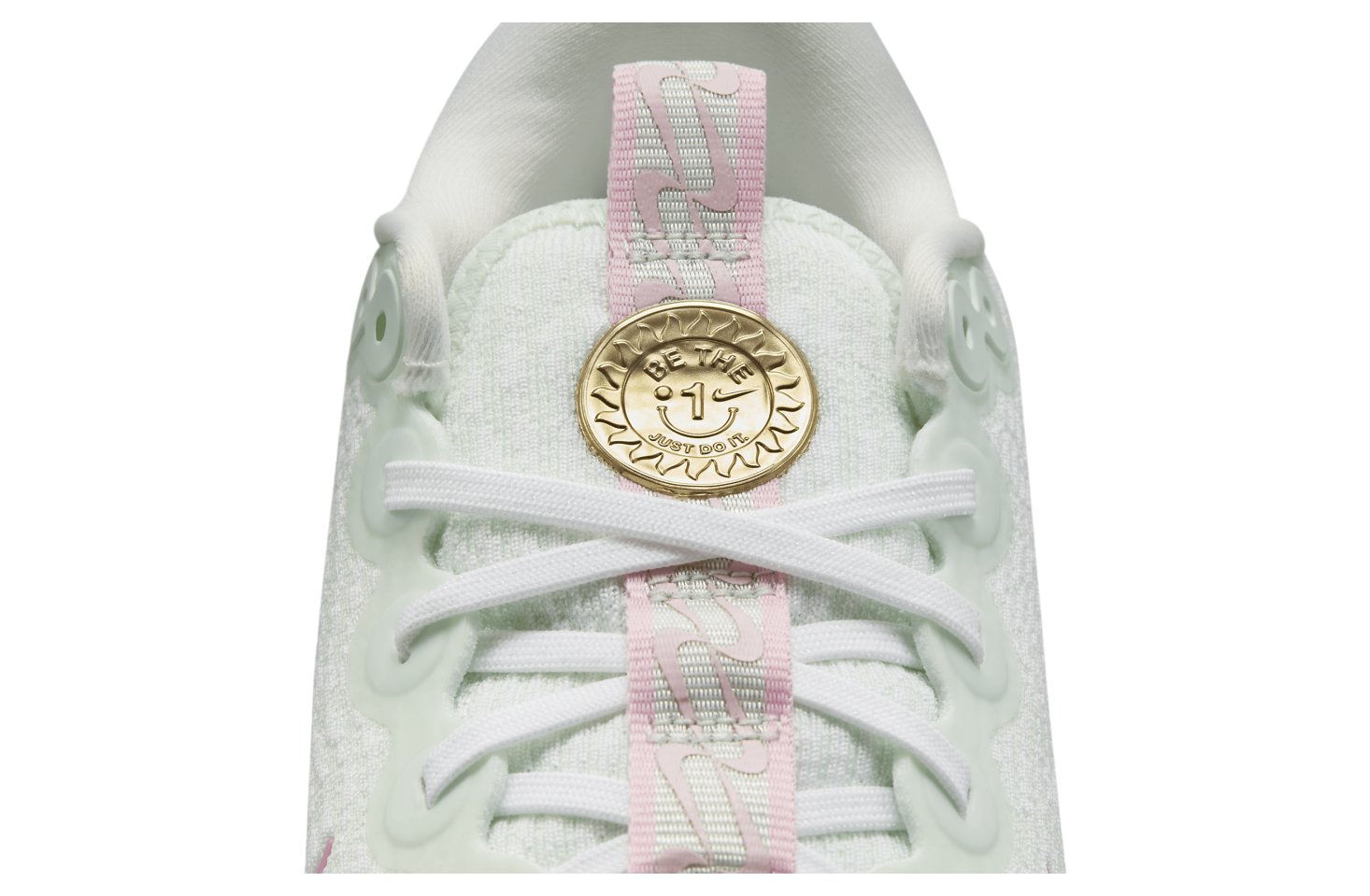 Nike Motiva WMNS White / Team Gold