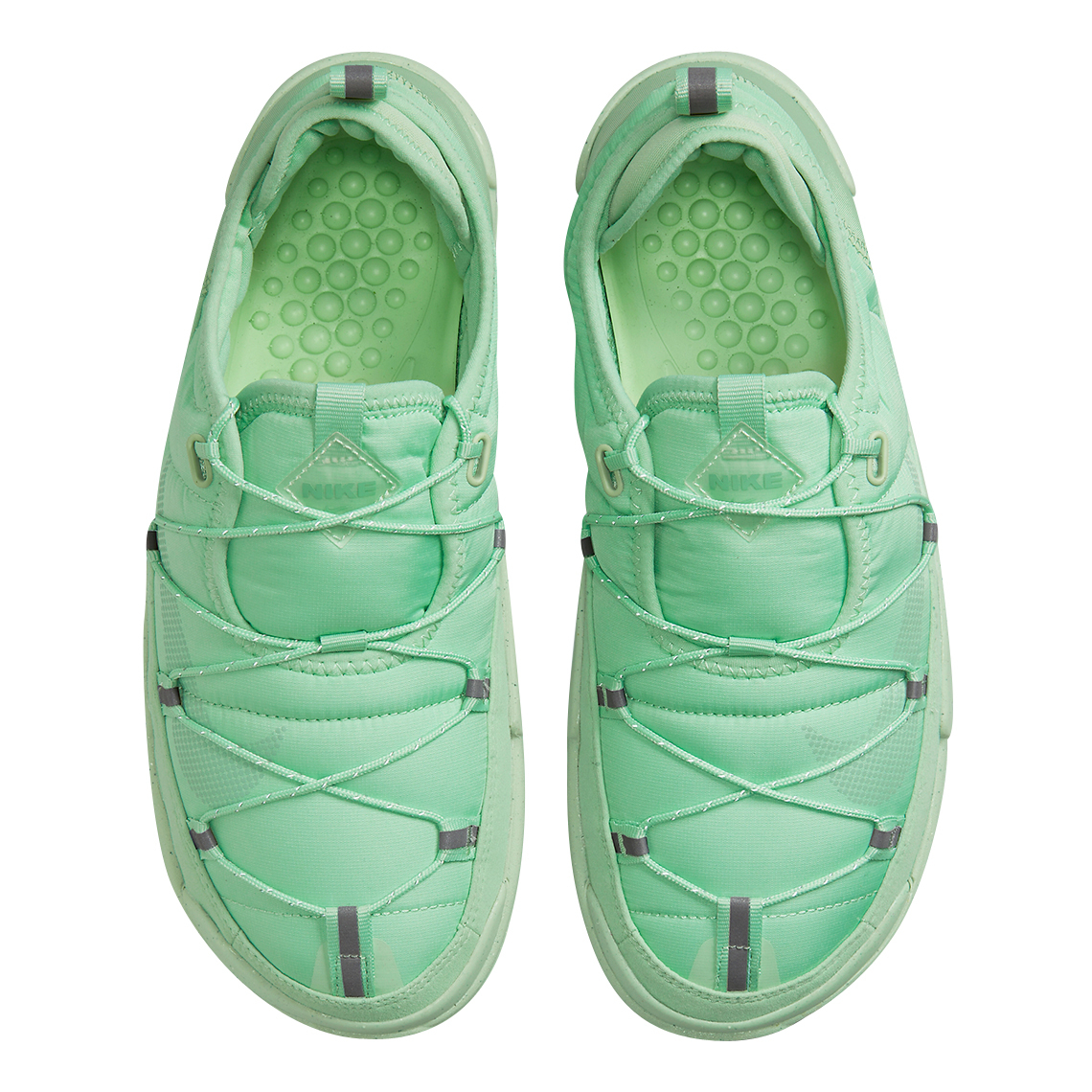 Nike Offline Pack Enamel Green