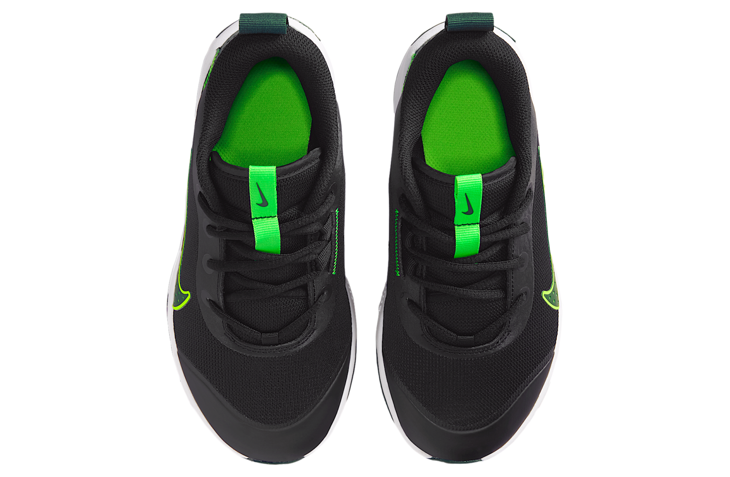 Nike Omni Multi-court Gs Ic Black / Green Strike