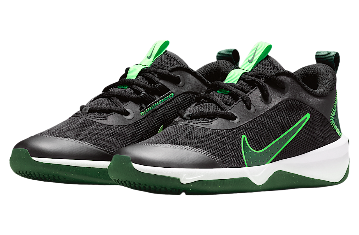 Nike Omni Multi-court Gs Ic Black / Green Strike