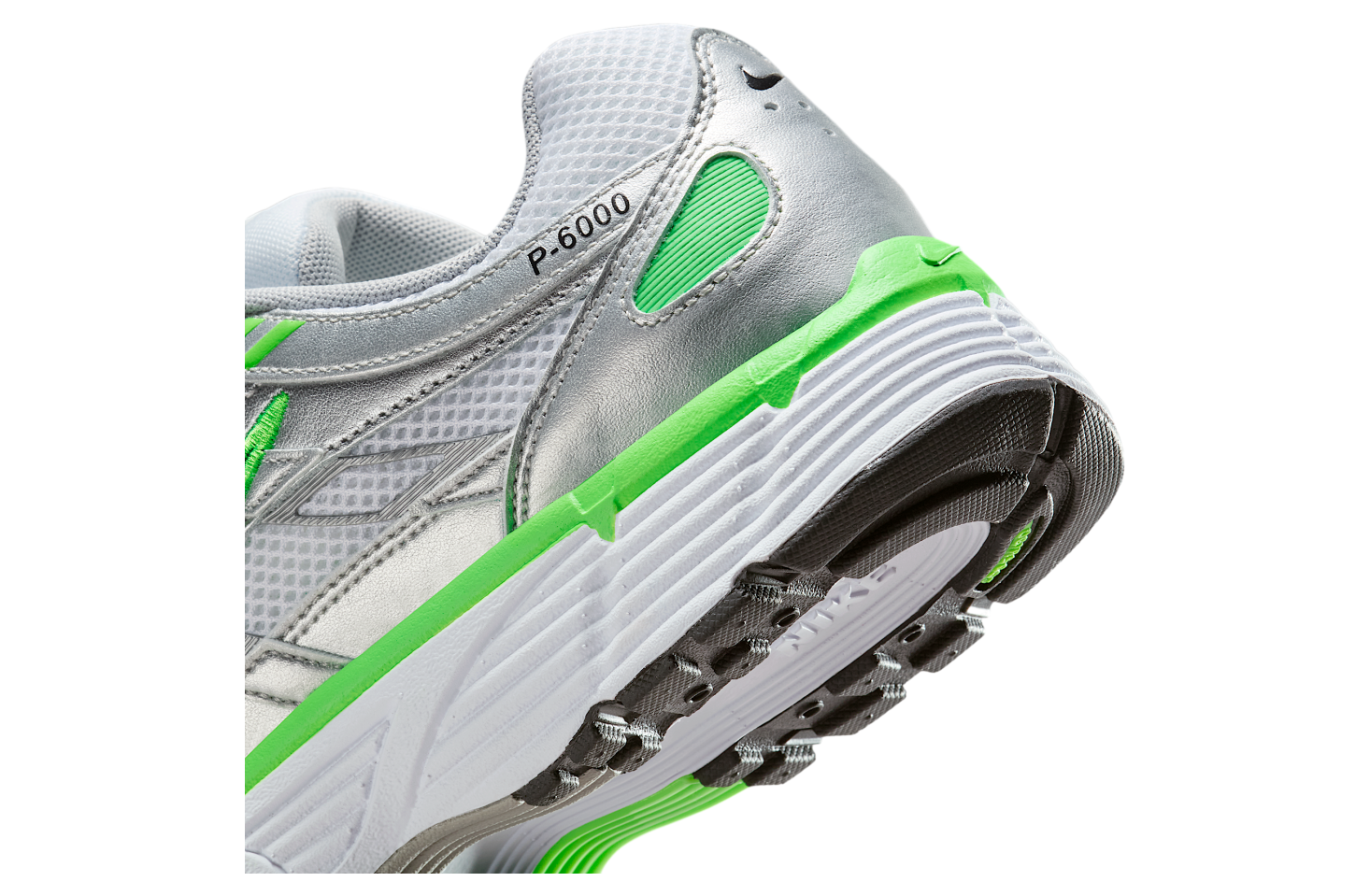 Nike P-6000 Se Metallic Silver / White