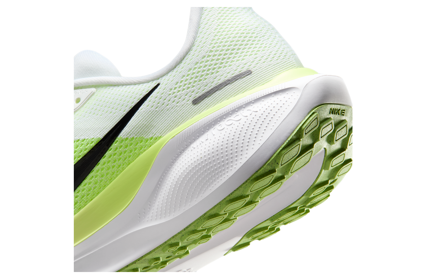 Nike Pegasus 41 White / Volt Ice