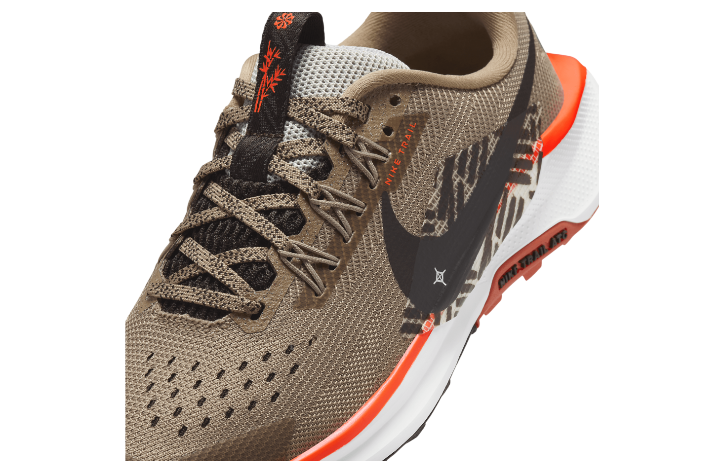 Nike Pegasus Trail 5 GS Khaki / Hyper Crimson