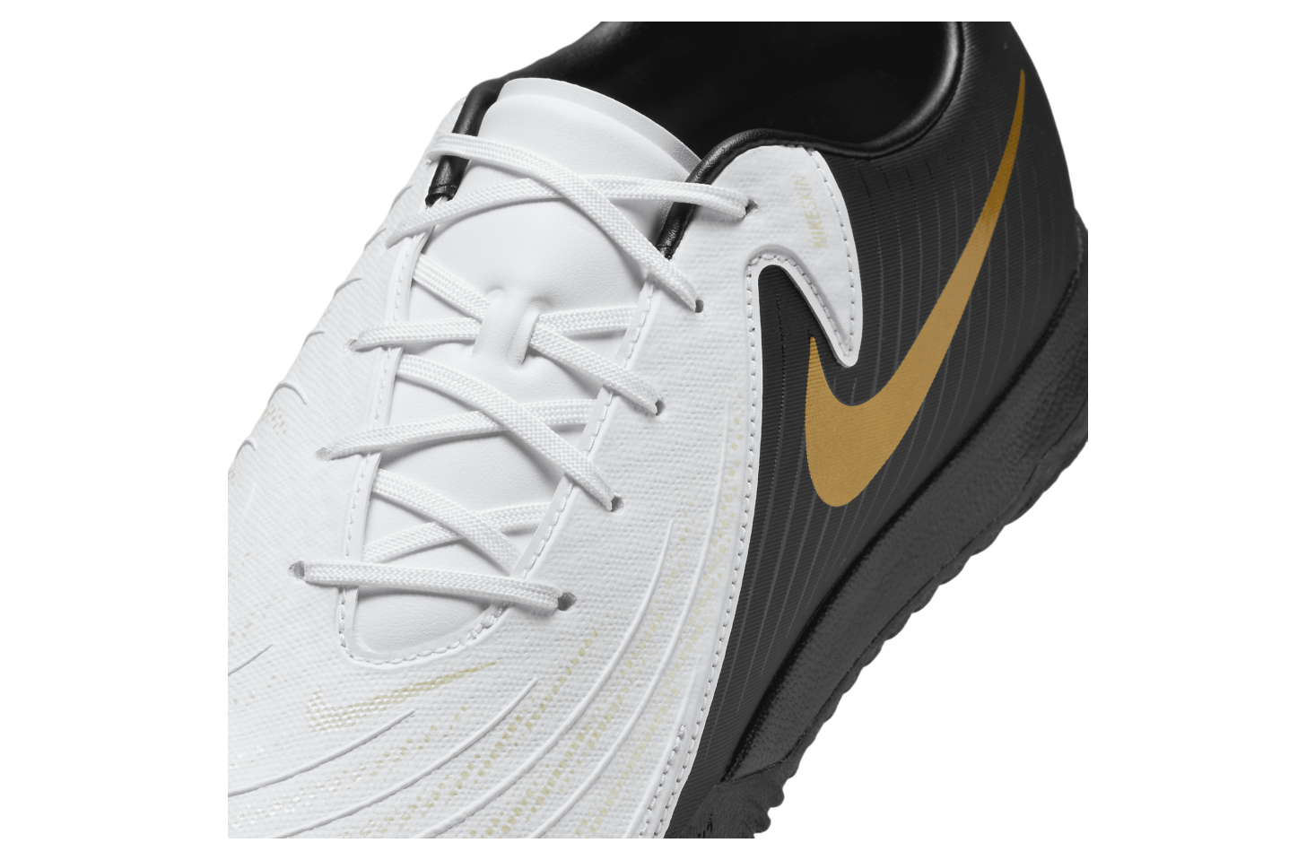 Nike Phantom GX 2 Academy IC White / Metallic Gold Coin