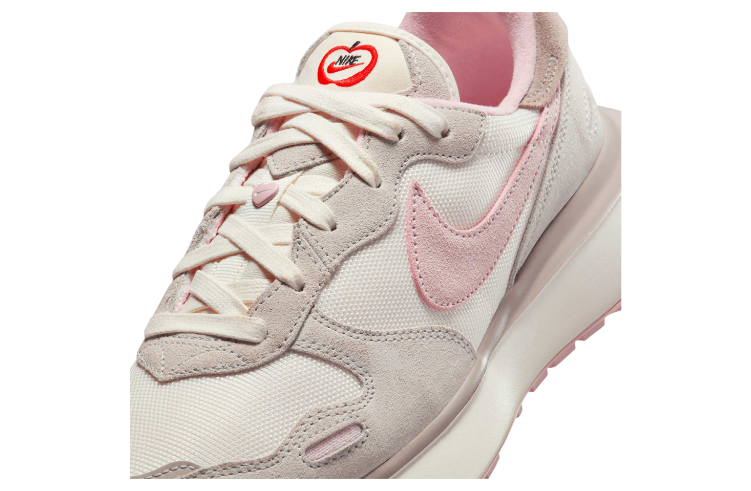 Nike Phoenix Waffle Wmns Valentine's Day