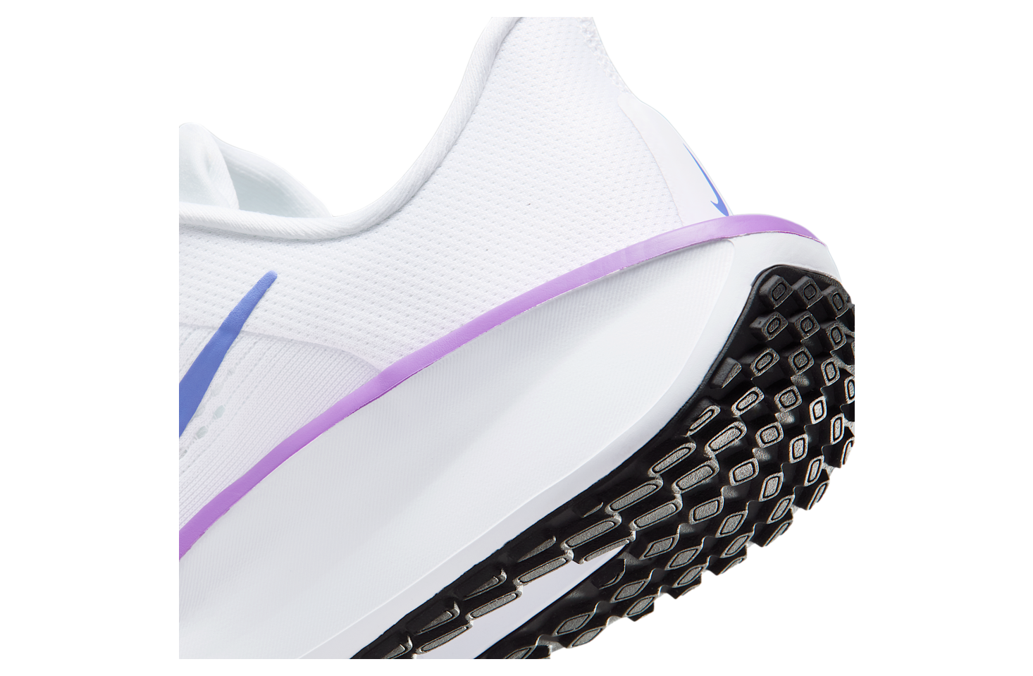 Nike Quest 6 WMNS White / Black