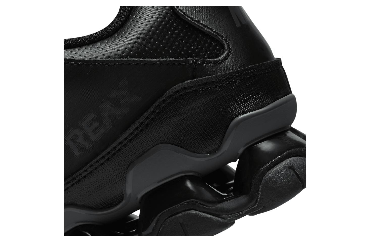 Nike Reax 8 TR Black / Anthracite