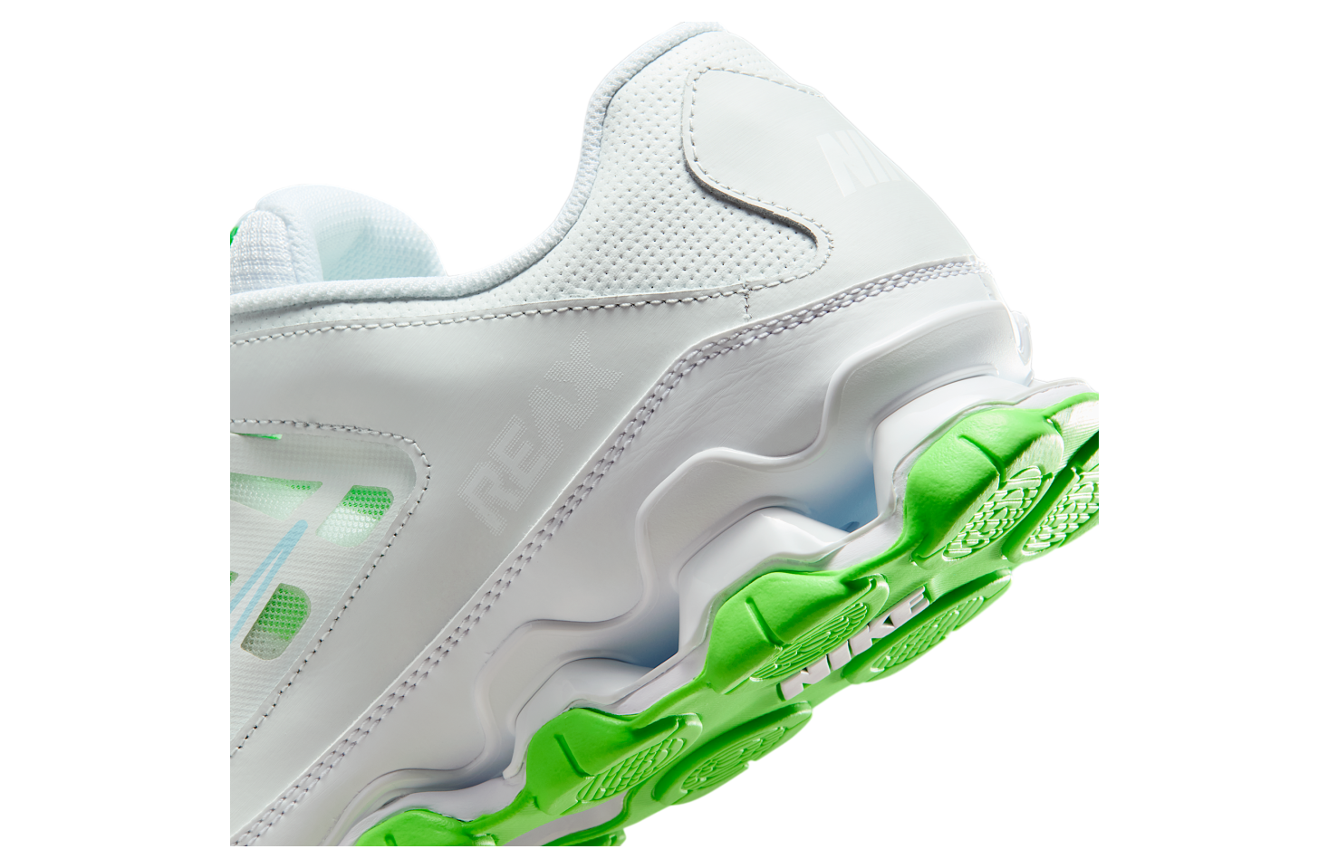 Nike Reax 8 TR Off White / Green Strike