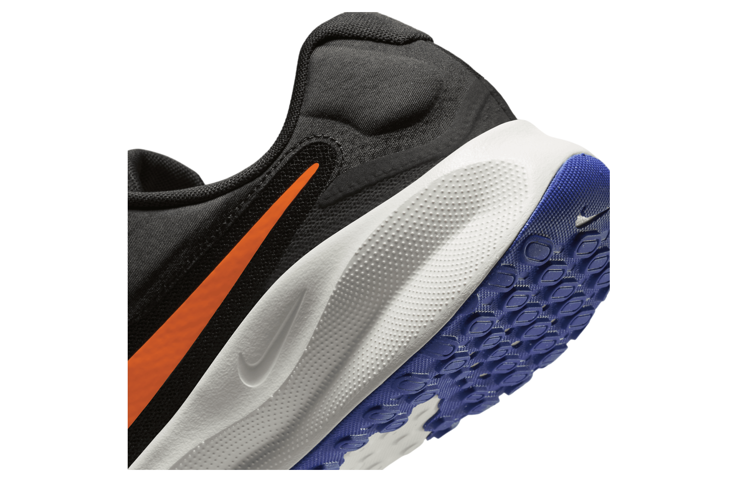 Nike Revolution 7 Black / Hyper Crimson