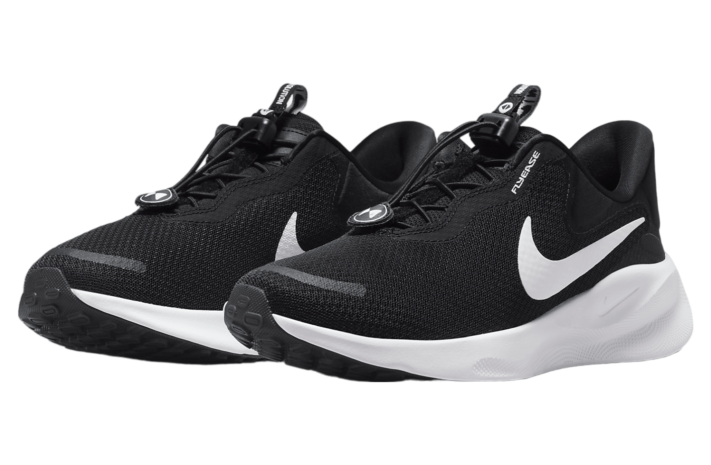 Nike Revolution 7 EasyOn Black / White