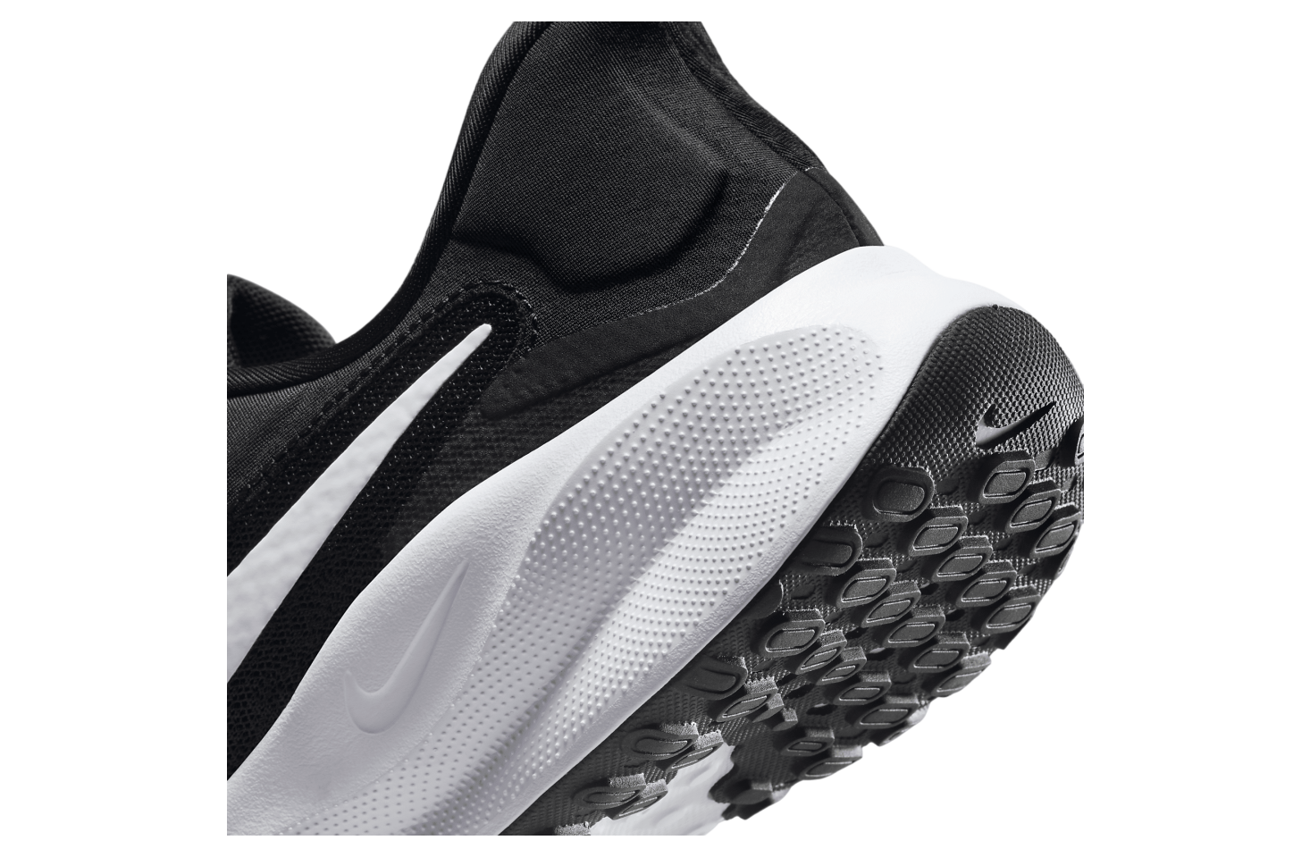 Nike Revolution 7 EasyOn Black / White