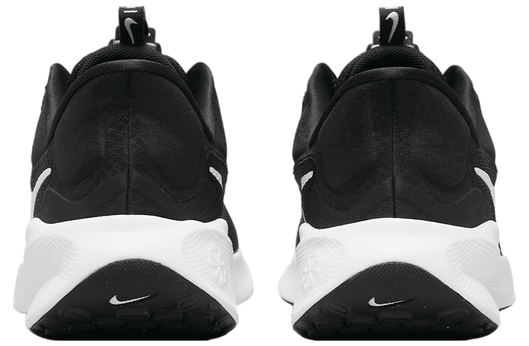 Nike Revolution 7 EasyOn WMNS Black / White