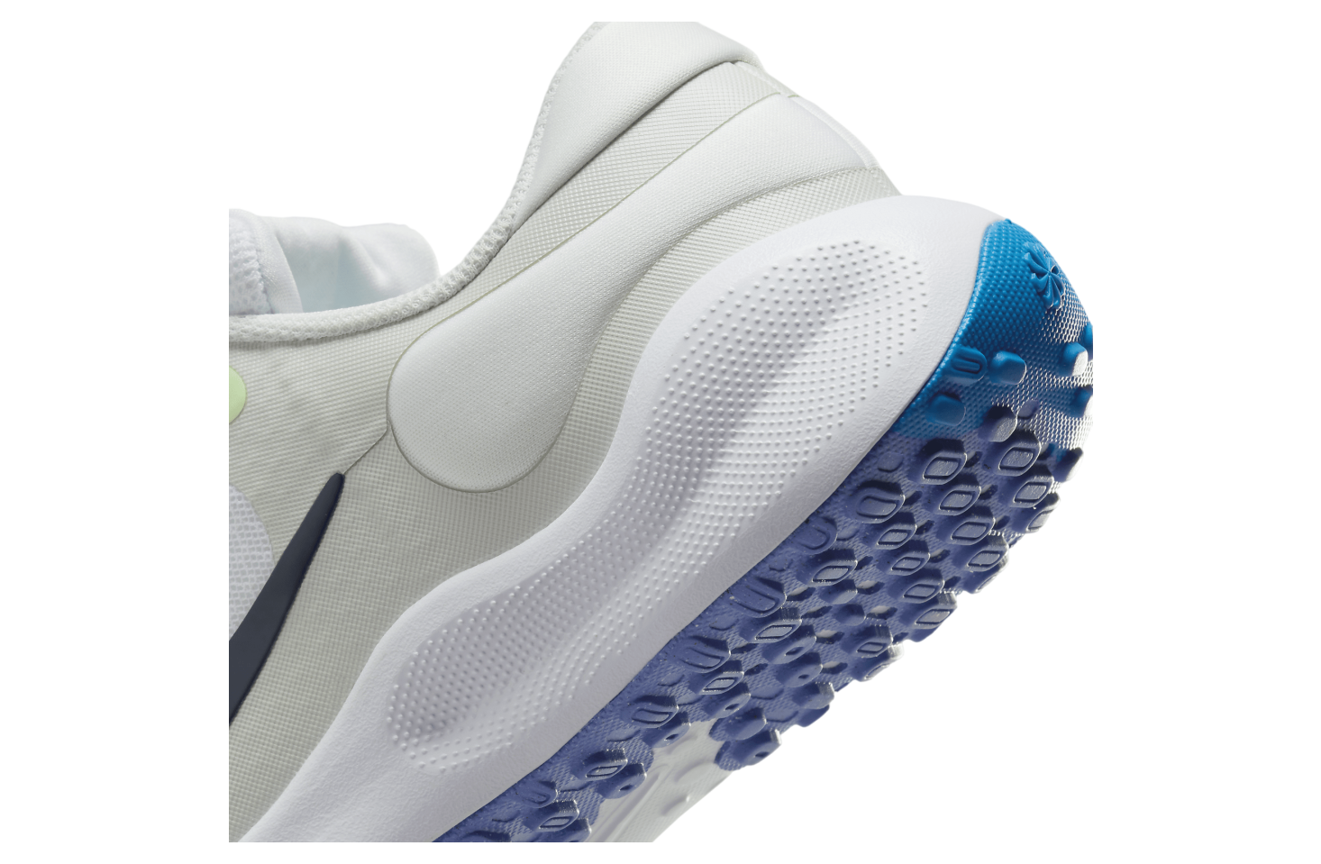 Nike Revolution 7 Next Nature SE GS White / Photon Dust