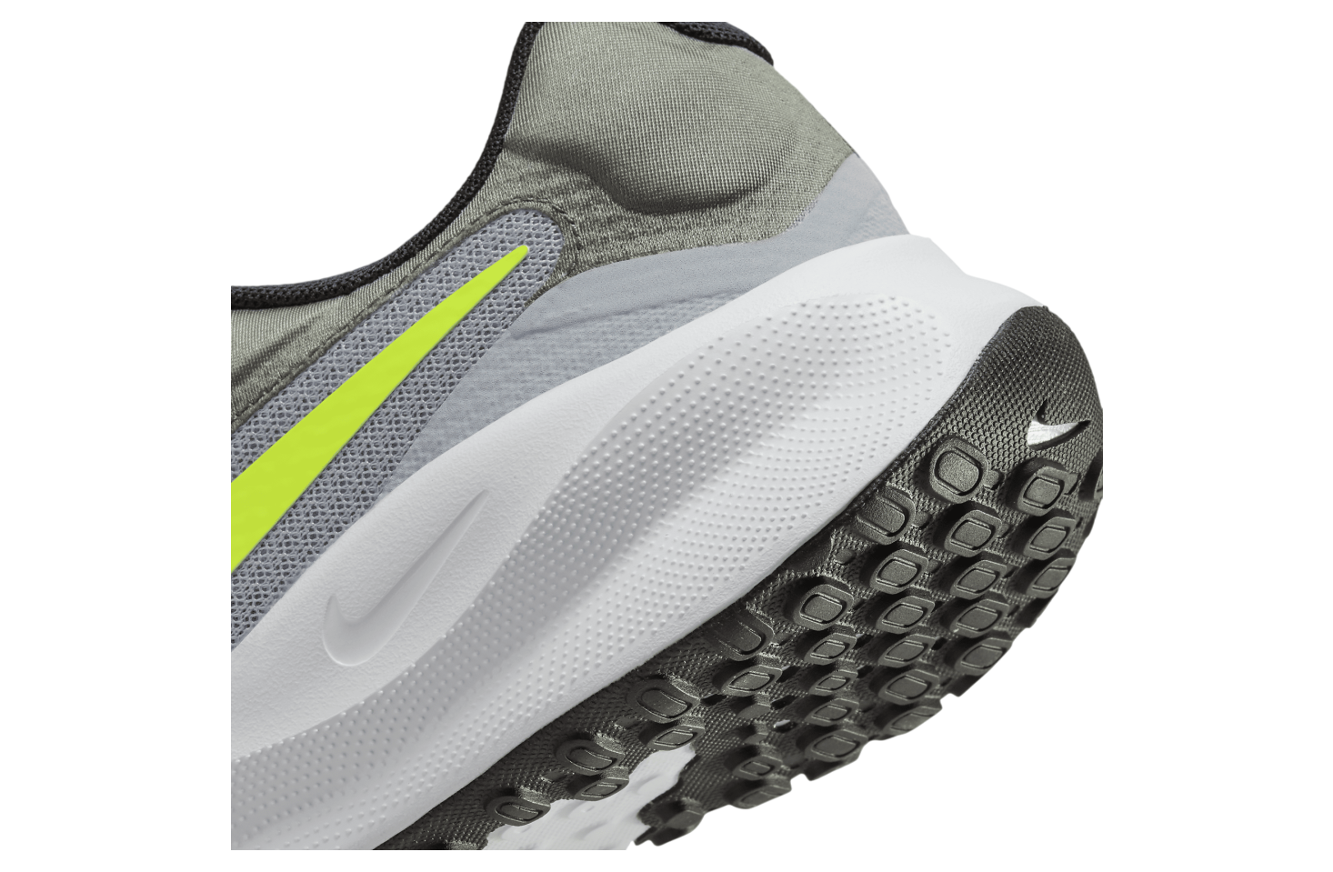 Nike Revolution 7 Wolf Grey / Volt