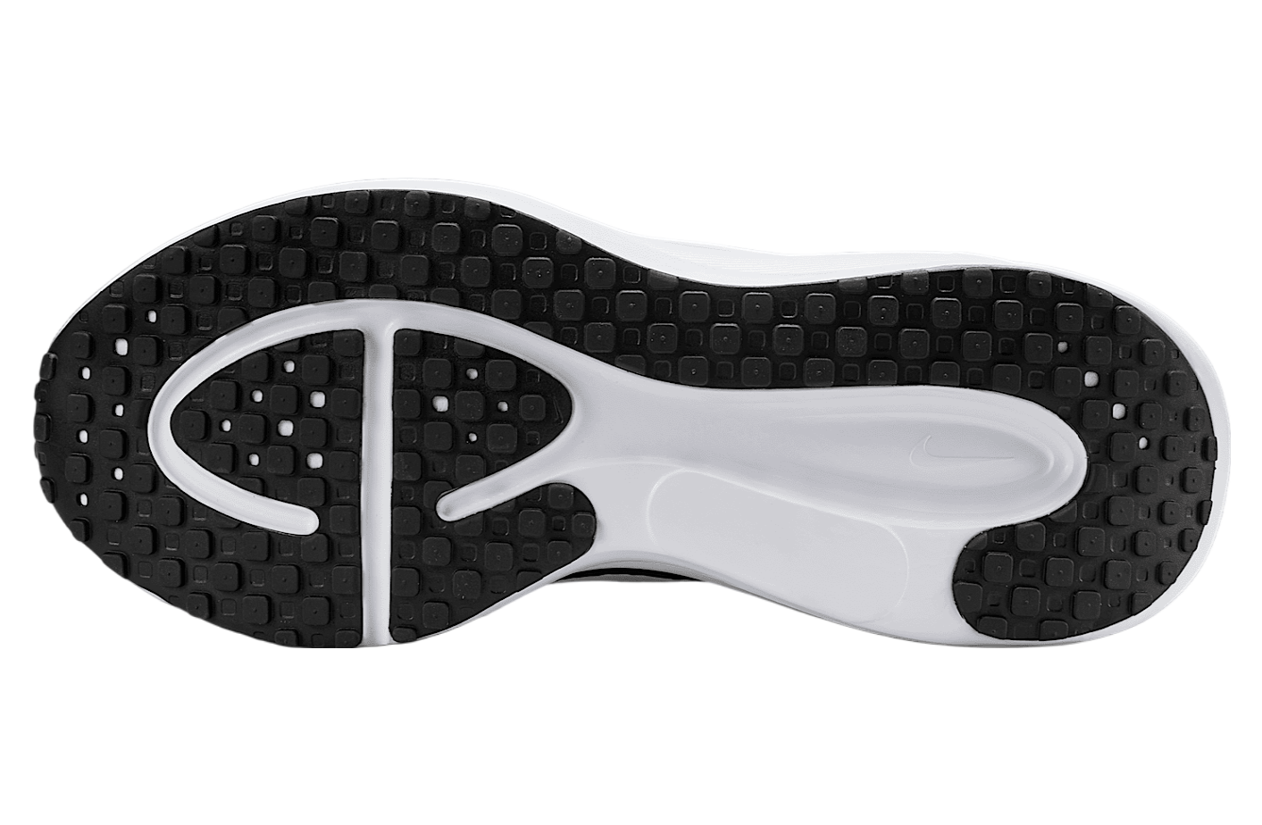 Nike Revolution 8 Black / White