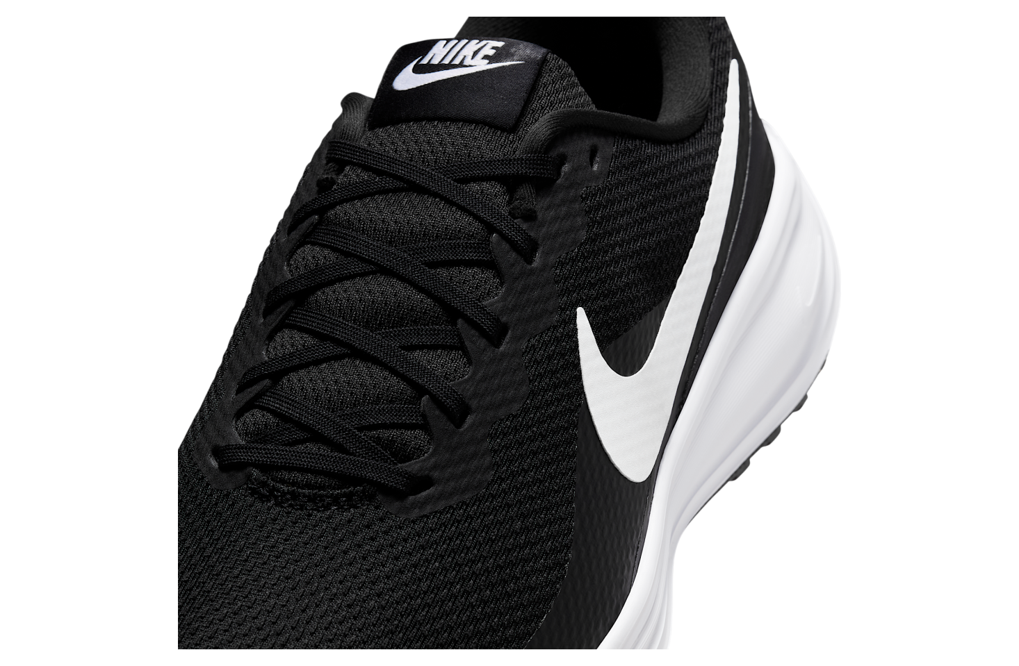 Nike Revolution 8 Black / White (extra Wide)