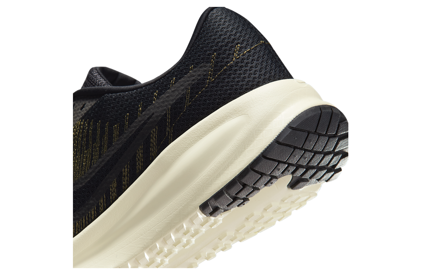 Nike Run Defy Black / Dark Hazel