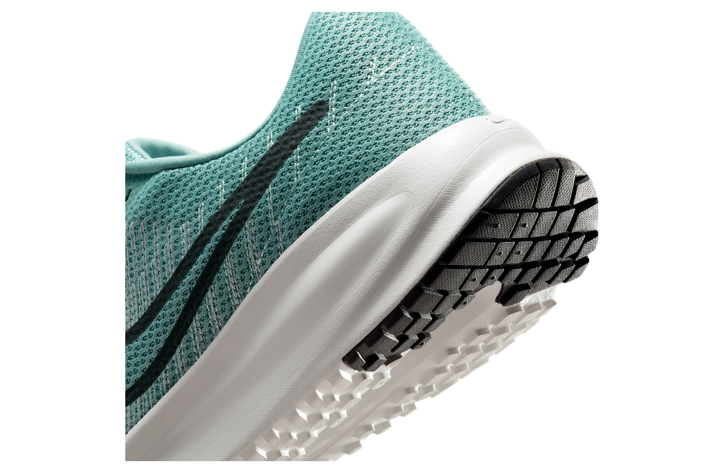 Nike Run Defy Cannon / Mint Foam