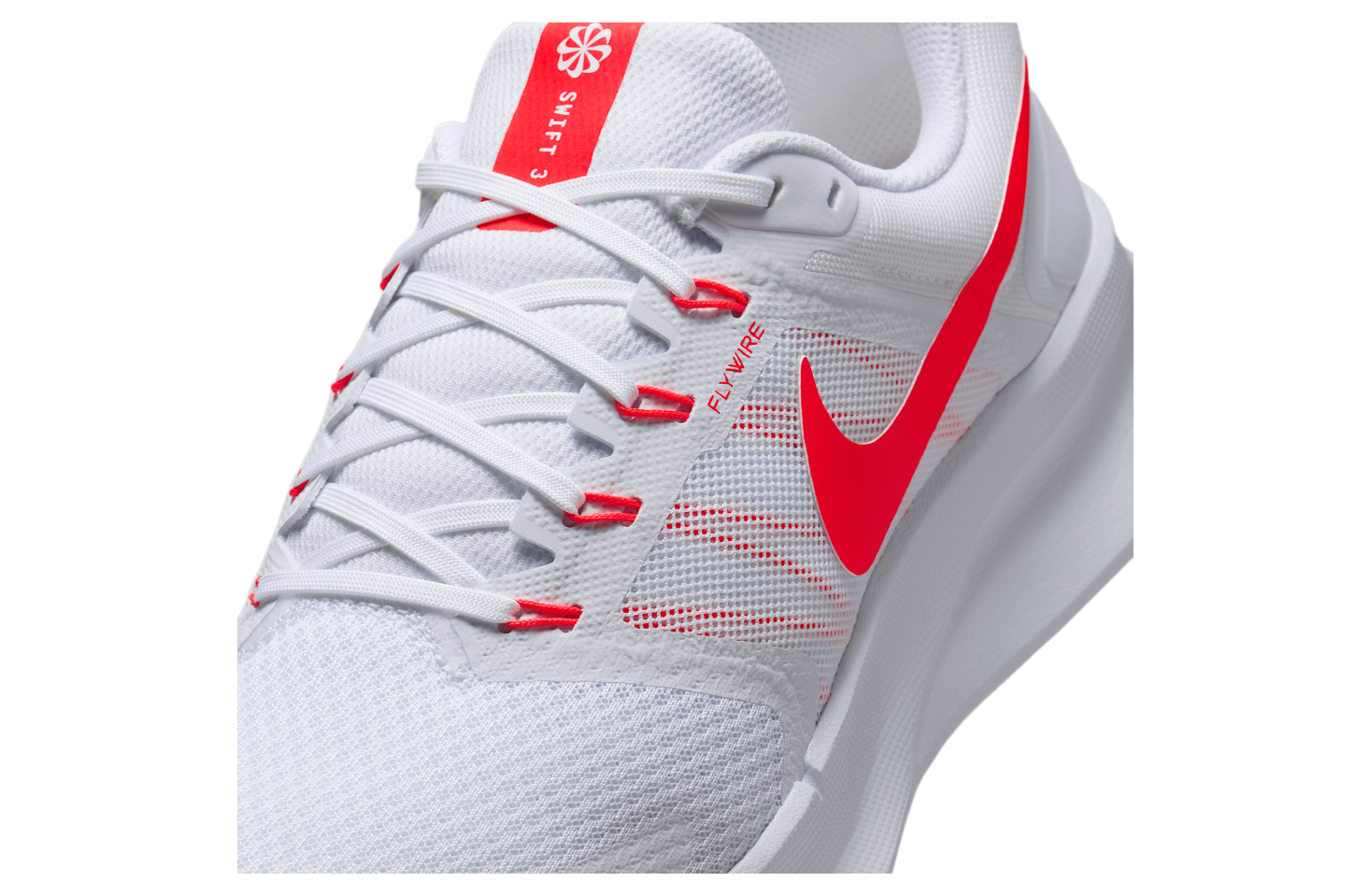 Nike Run Swift 3 White / Black