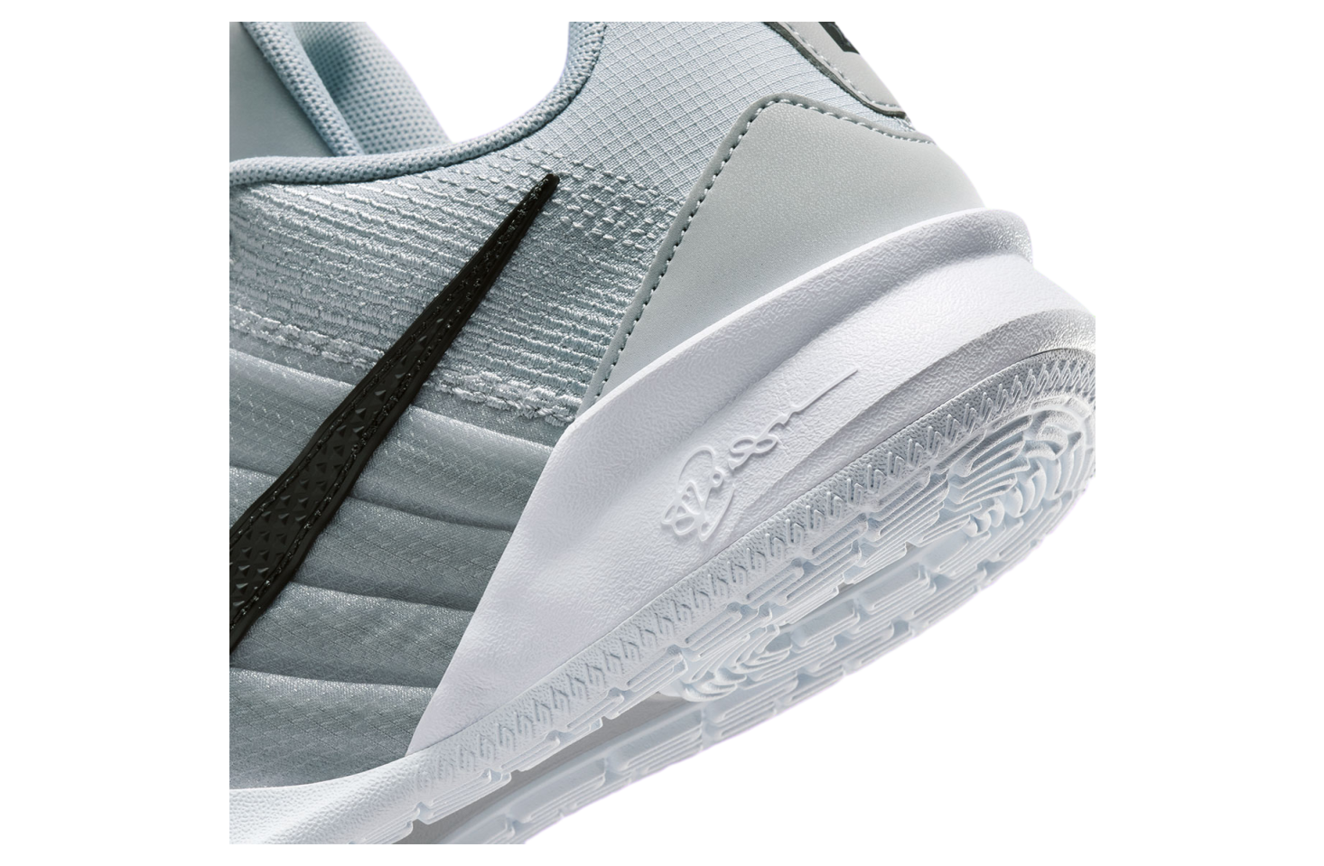 Nike Sabrina 3 Wolf Grey / White