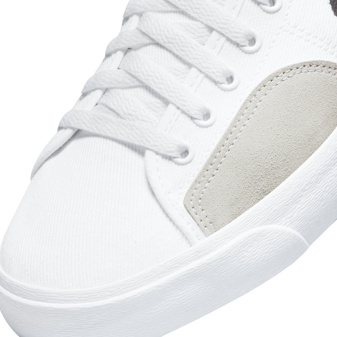 Nike SB Blazer Court Mid White Black DM8553-100