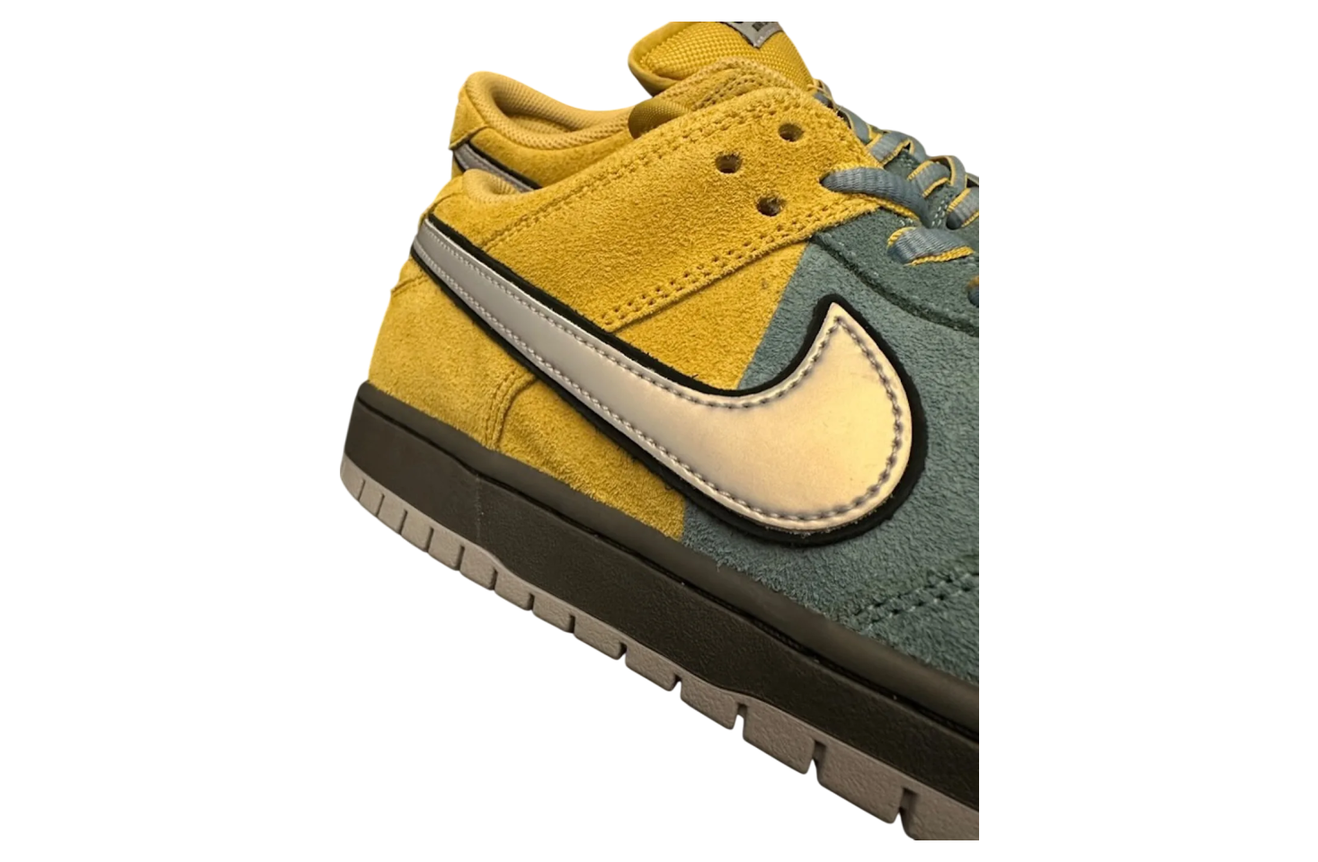 Nike Sb Dunk Low Muni