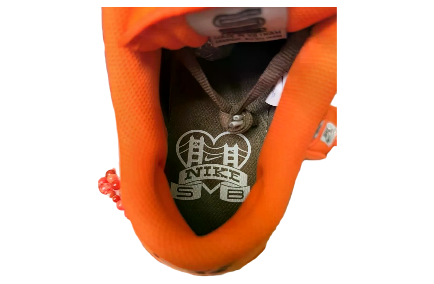 Nike SB Dunk Low Muni Fast Pass Safety Orange / Wolf Grey