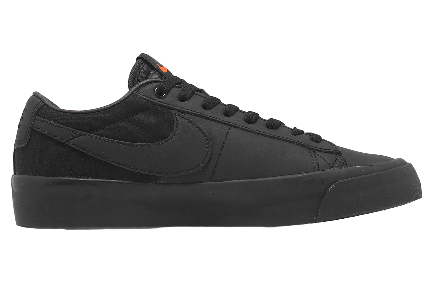 Nike SB Zoom Blazer Low Pro GT ISO Triple Black
