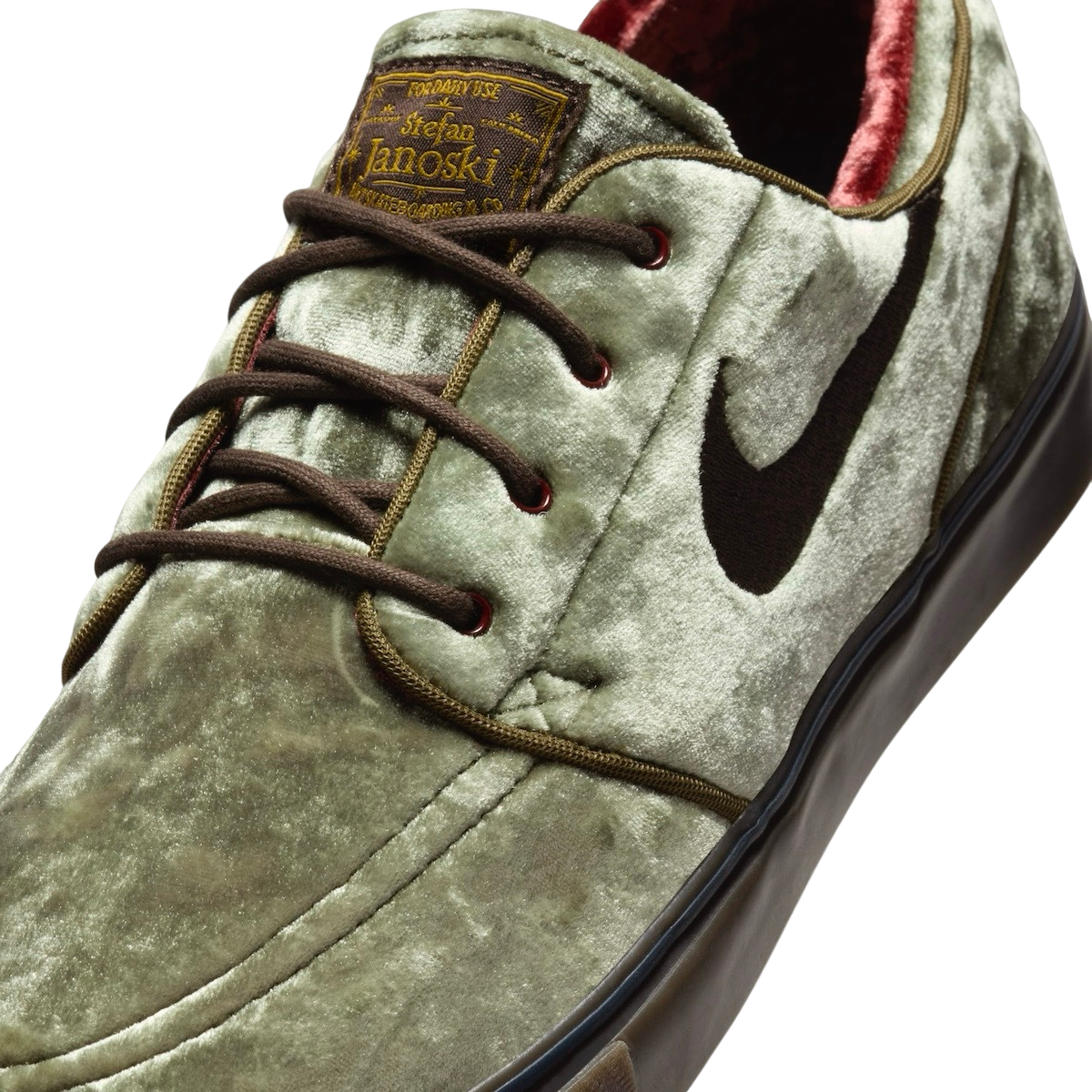 Nike SB Zoom Janoski OG+ SE City of Cinema