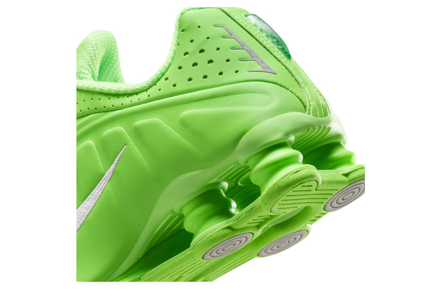 et chez certains revendeurs Nike Sportswear AcmShops Marketplace BUY Nike Shox R4 Green Strike