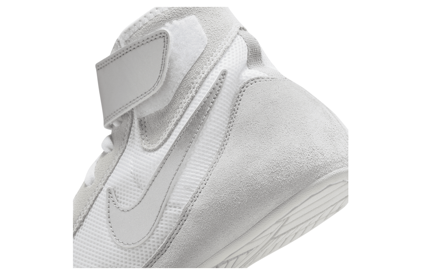 Nike SpeedSweep 7 White / Metallic Silver