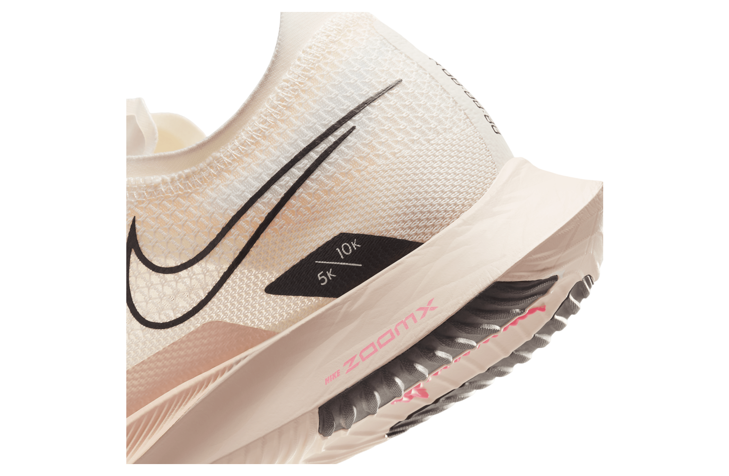 Nike Streakfly Pale Ivory / Guava Ice