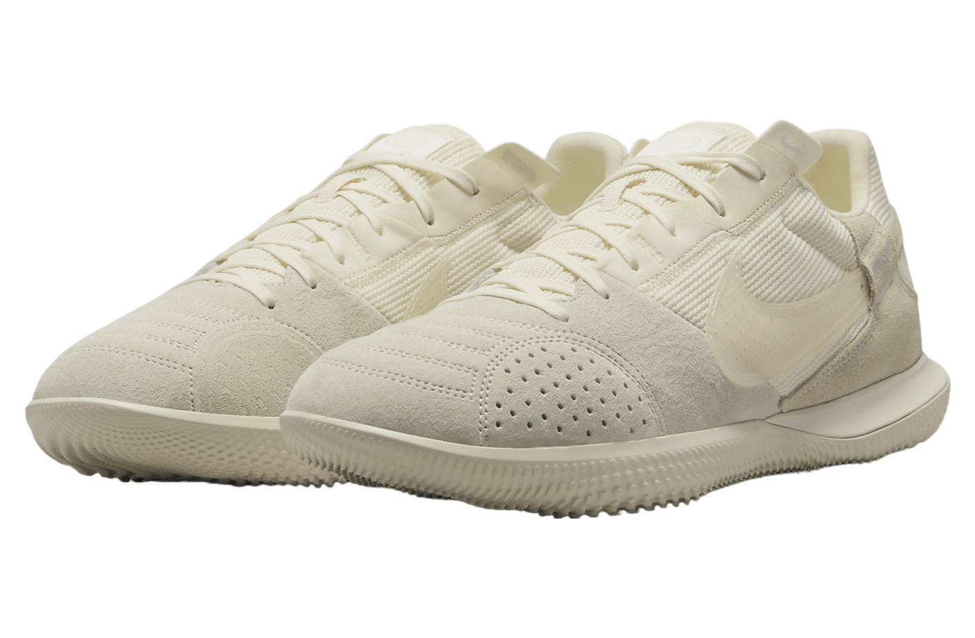 Nike Streetgato Coconut Milk