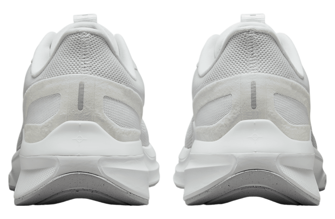 Nike Structure 25 White / Pure Platinum (Extra Wide)