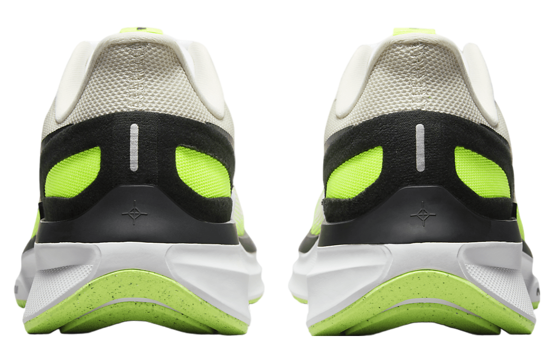 Nike Structure 25 White / Volt