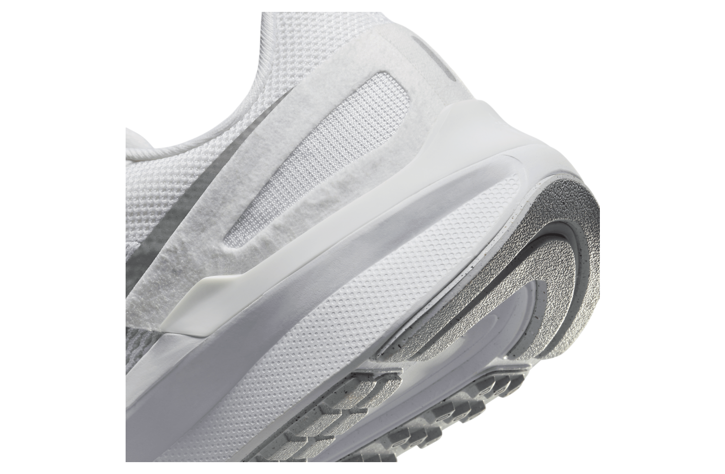 Nike Structure 25 WMNS White / Pure Platinum (Extra Wide)