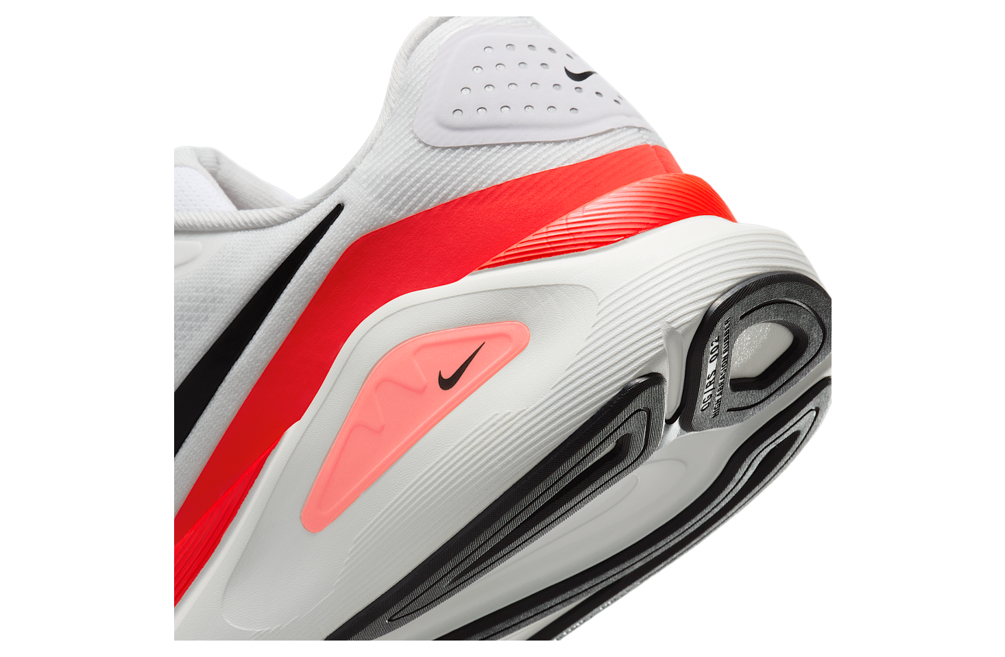 Nike Structure 26 White / Bright Crimson