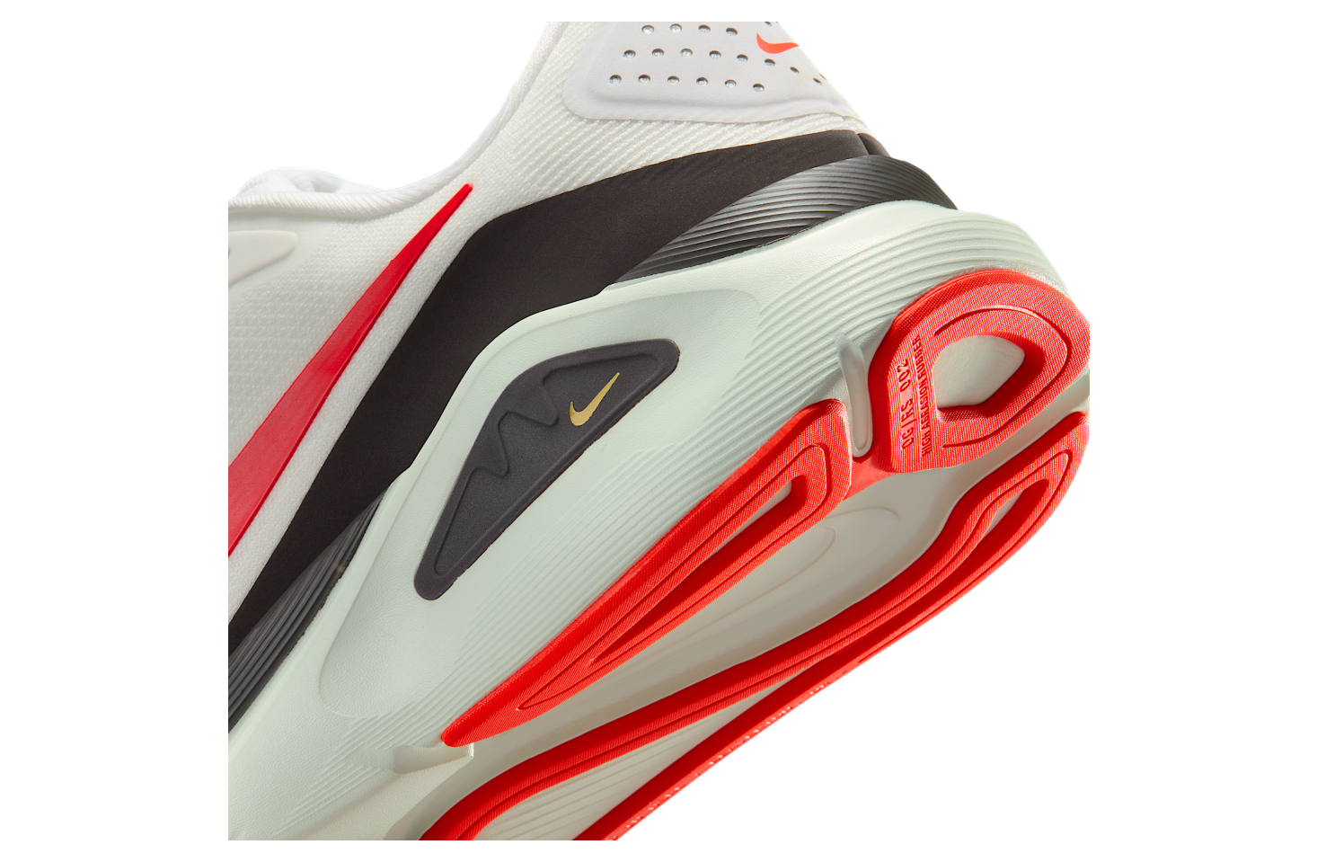 Nike Structure 26 White / Medium Ash