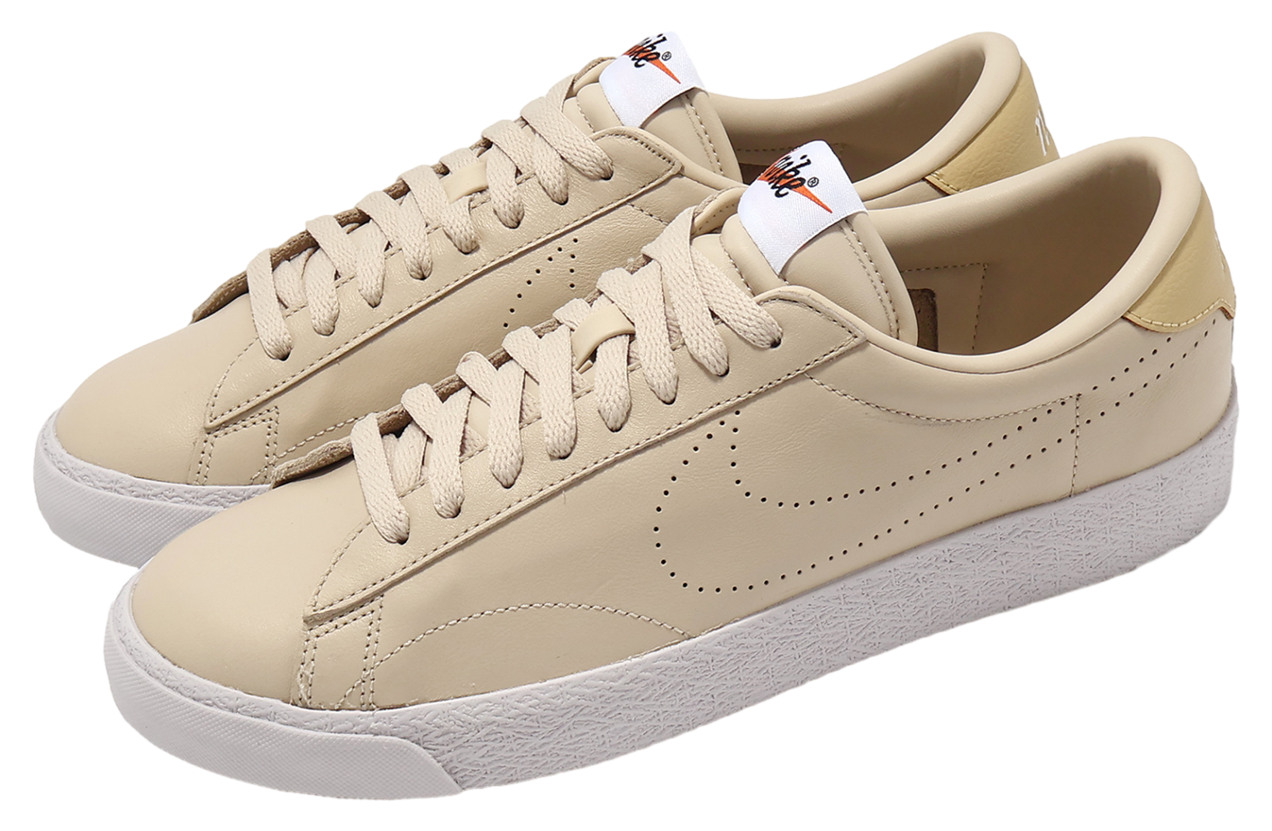 Nike Tennis Classic AC Sanddrift