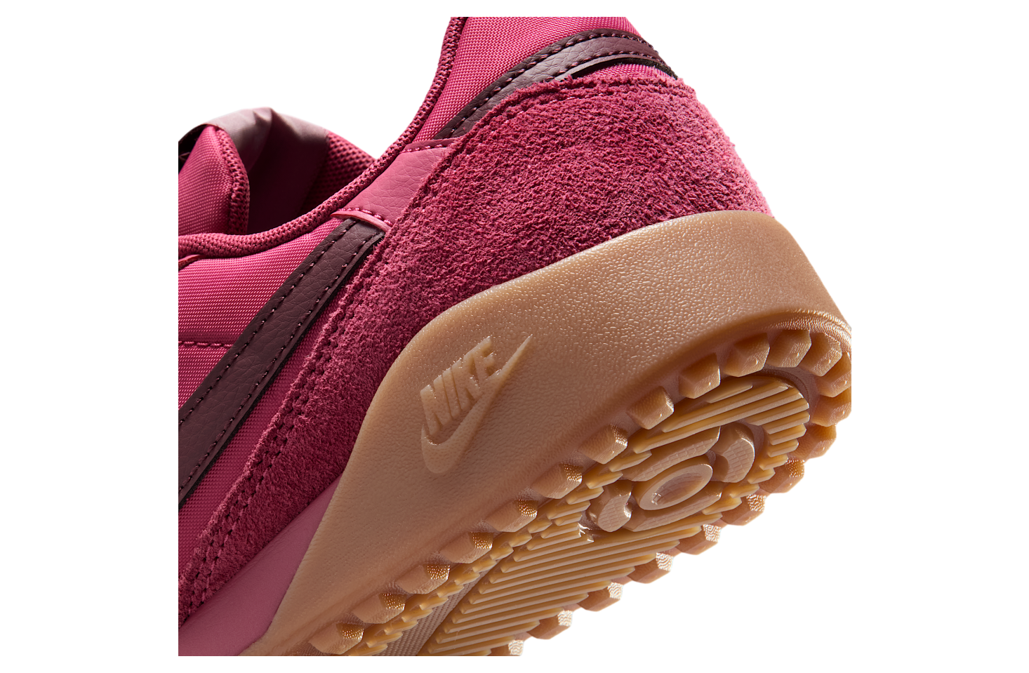 Nike Terra Manta Suede WMNS Sweet Beet / Gum Medium Brown