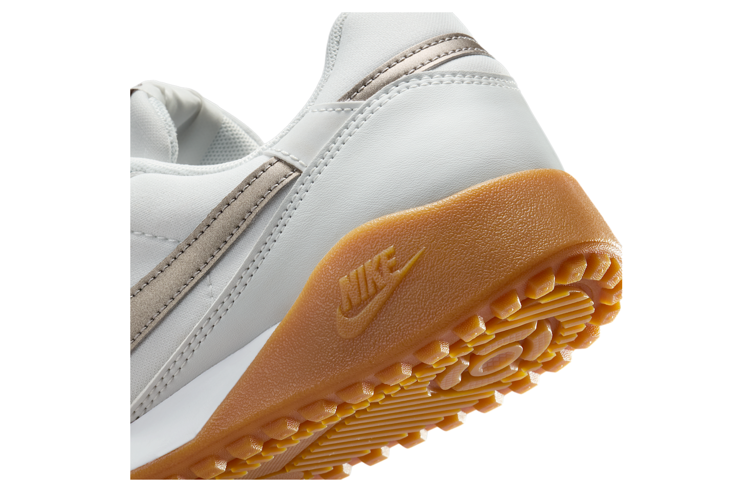 Nike Terra Manta WMNS Photon Dust / Gum Light Brown