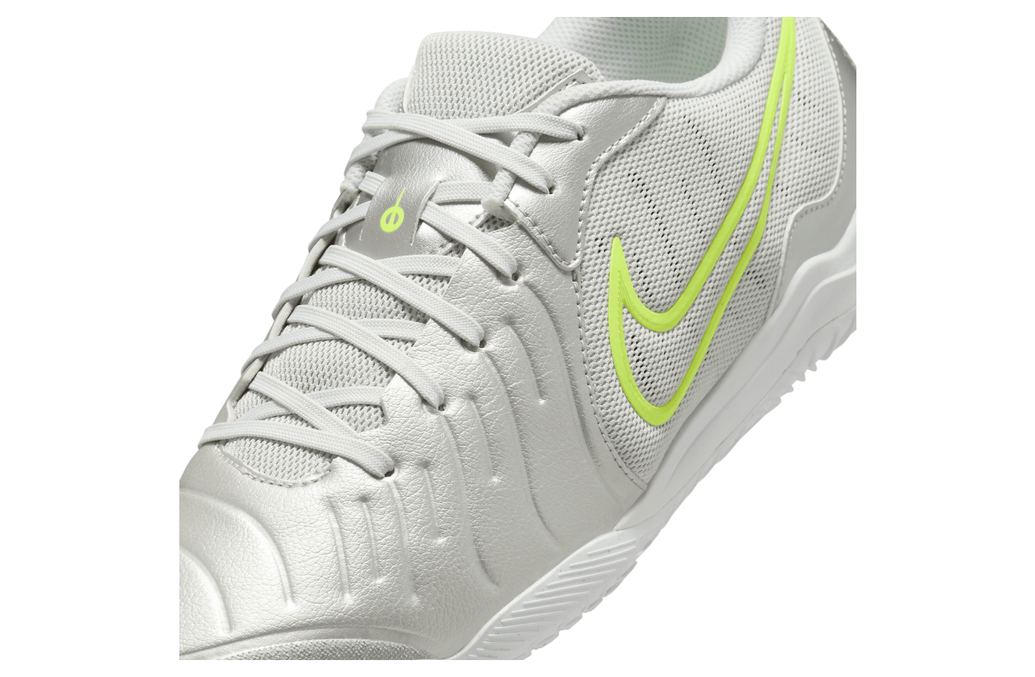 Nike Tiempo Legend 10 Academy Low IC Metallic Silver / Volt