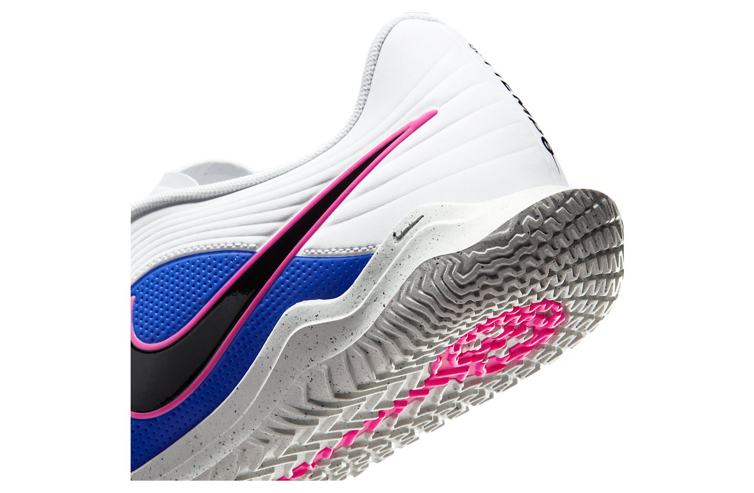 Nike Tiempo Maestro Club Low IC White / Racer Blue