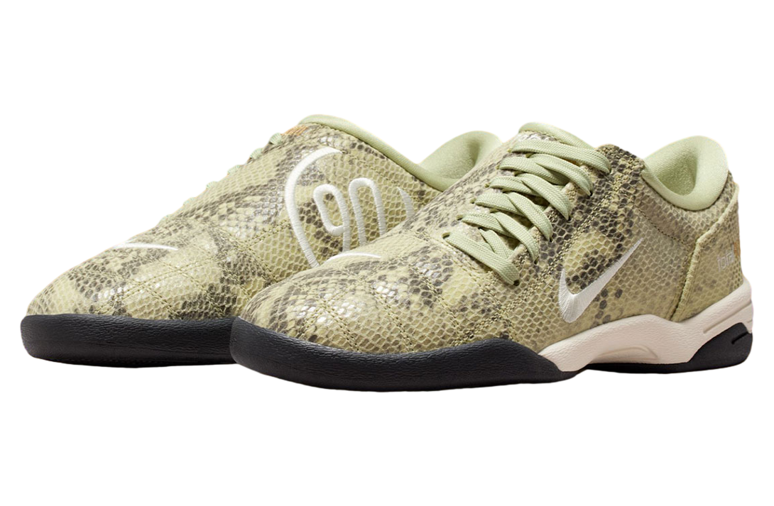 Nike Total 90 Iii WMNS Olive Aura / Pale Ivory
