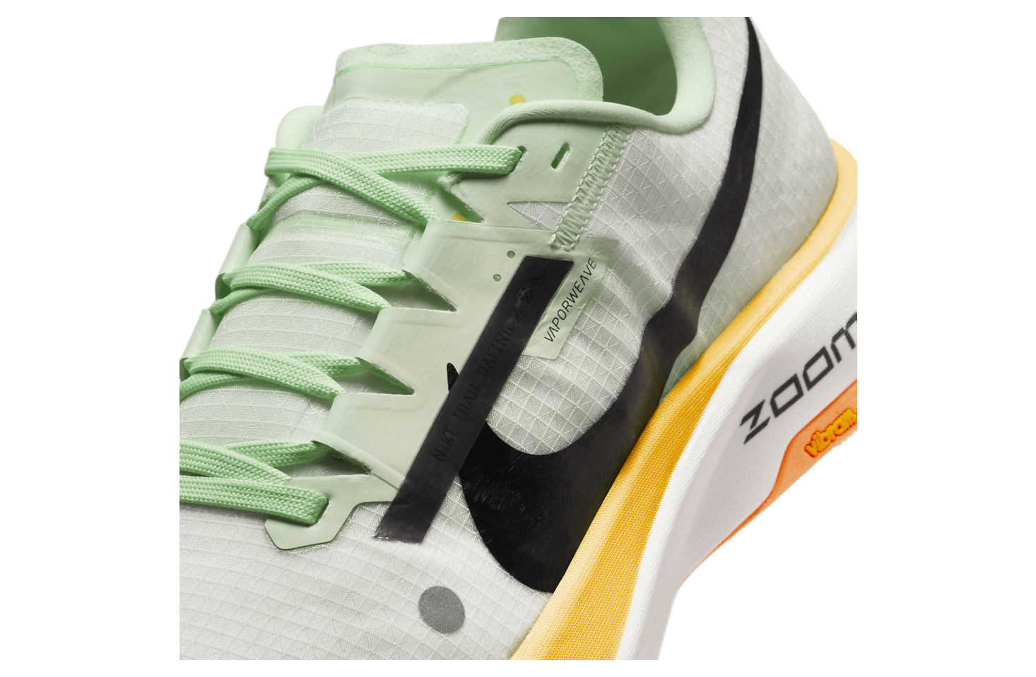 Nike Ultrafly Summit White / Vapor Green