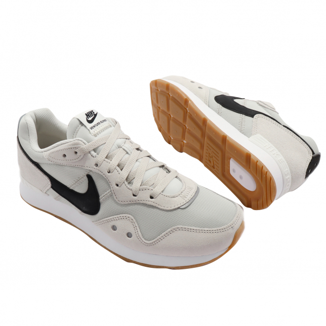 Nike Venture Runner Light Bone Black Sail