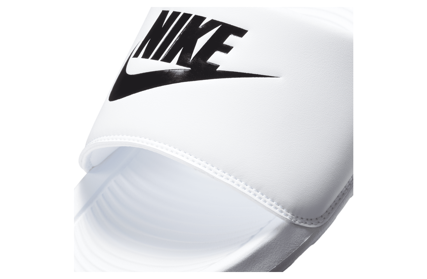 Nike Victori One White / Black