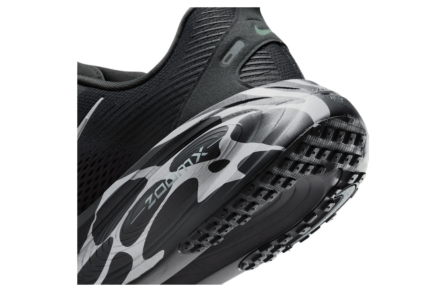 Nike Vomero 18 Anthracite / Cannon