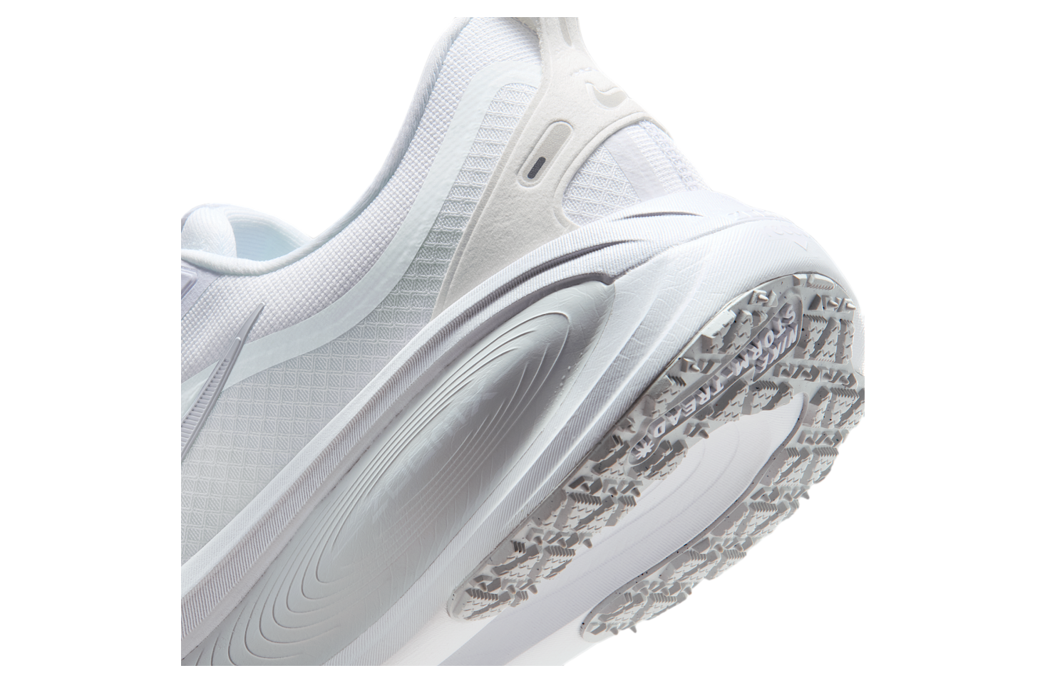 Nike Vomero 18 Gore-Tex White / Pure Platinum - Oct 2025 - HQ7001